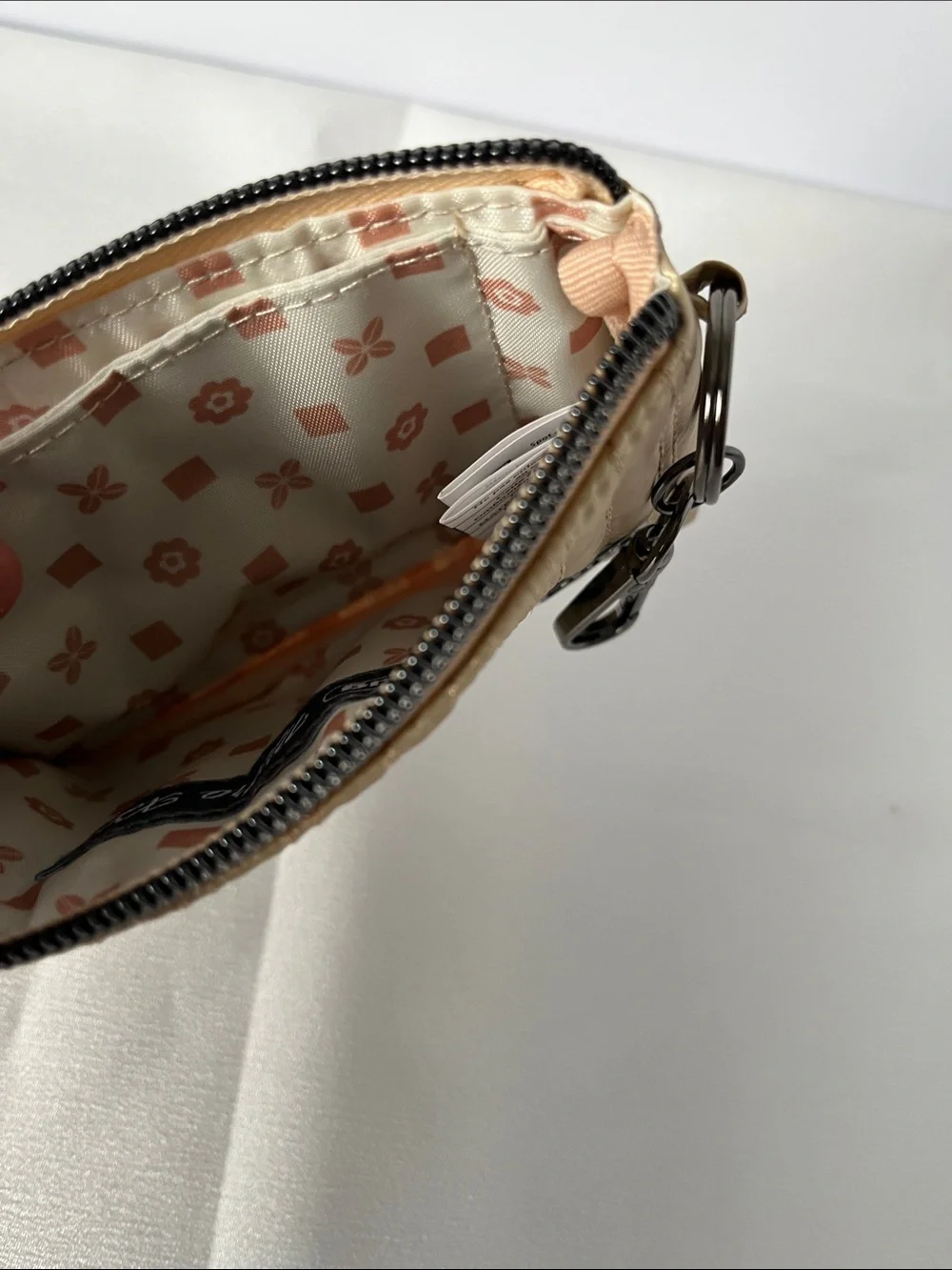 LUG - ** NWOT ** - Love Metro XL ID Pouch in Metallic Rose Gold